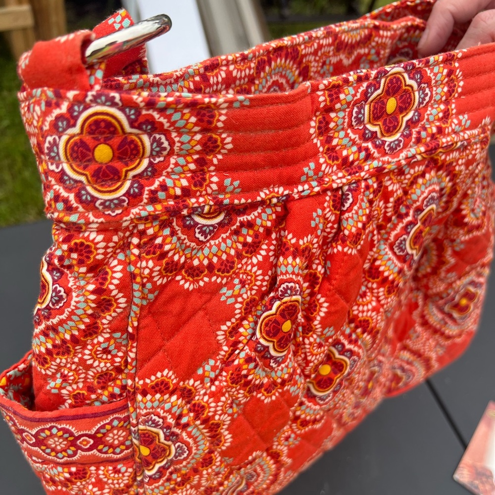 Retired Vera Bradley shoulder bag, new with out tags never used